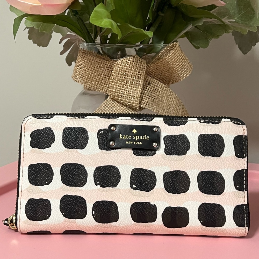 Kate spade continental wallet